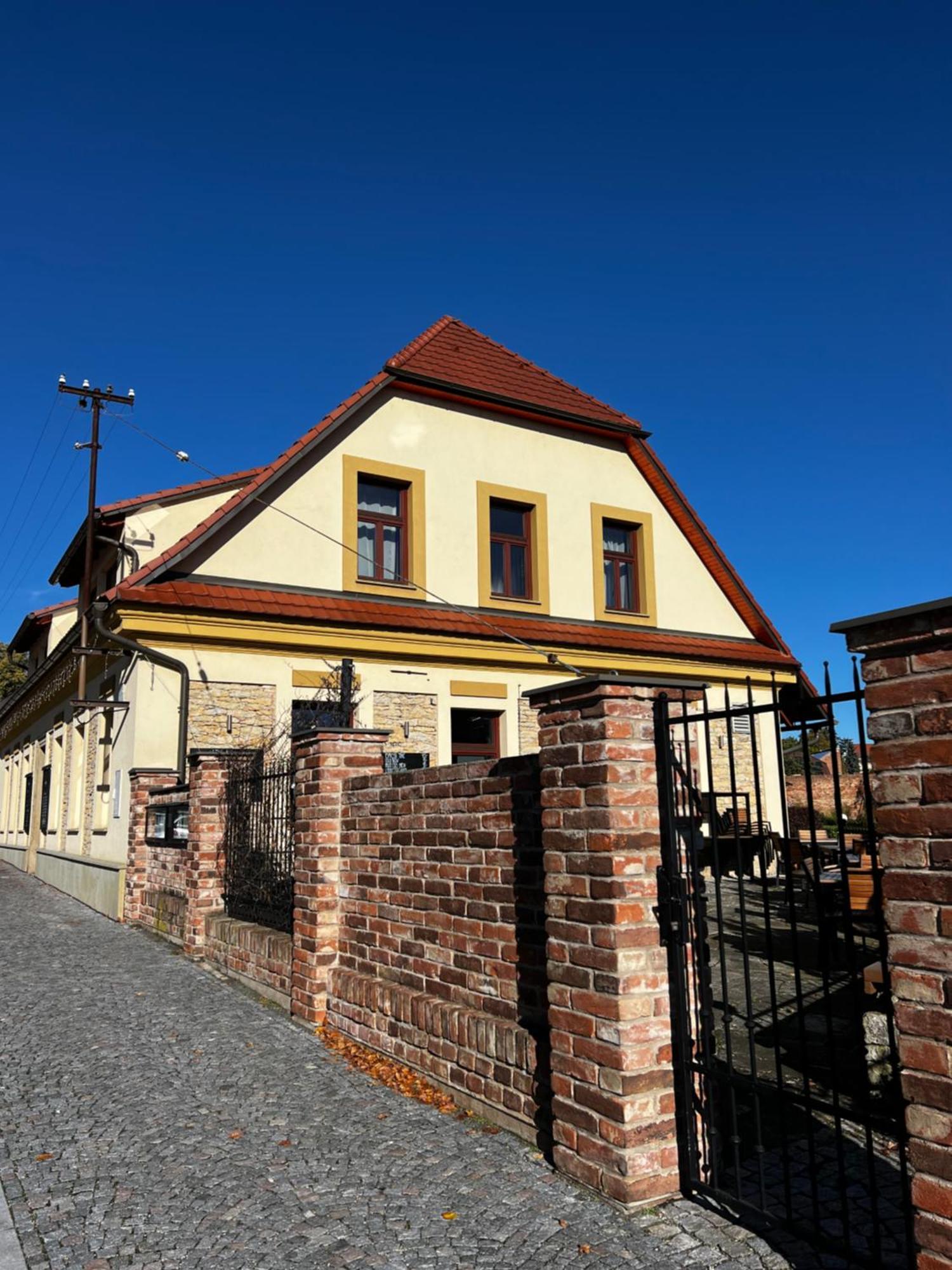 Penzion Lacasa Vysoké Mýto Exterior foto