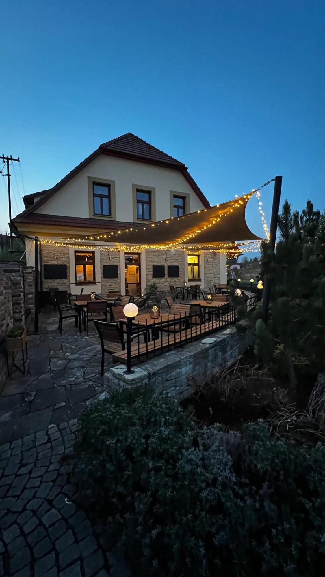 Penzion Lacasa Vysoké Mýto Exterior foto