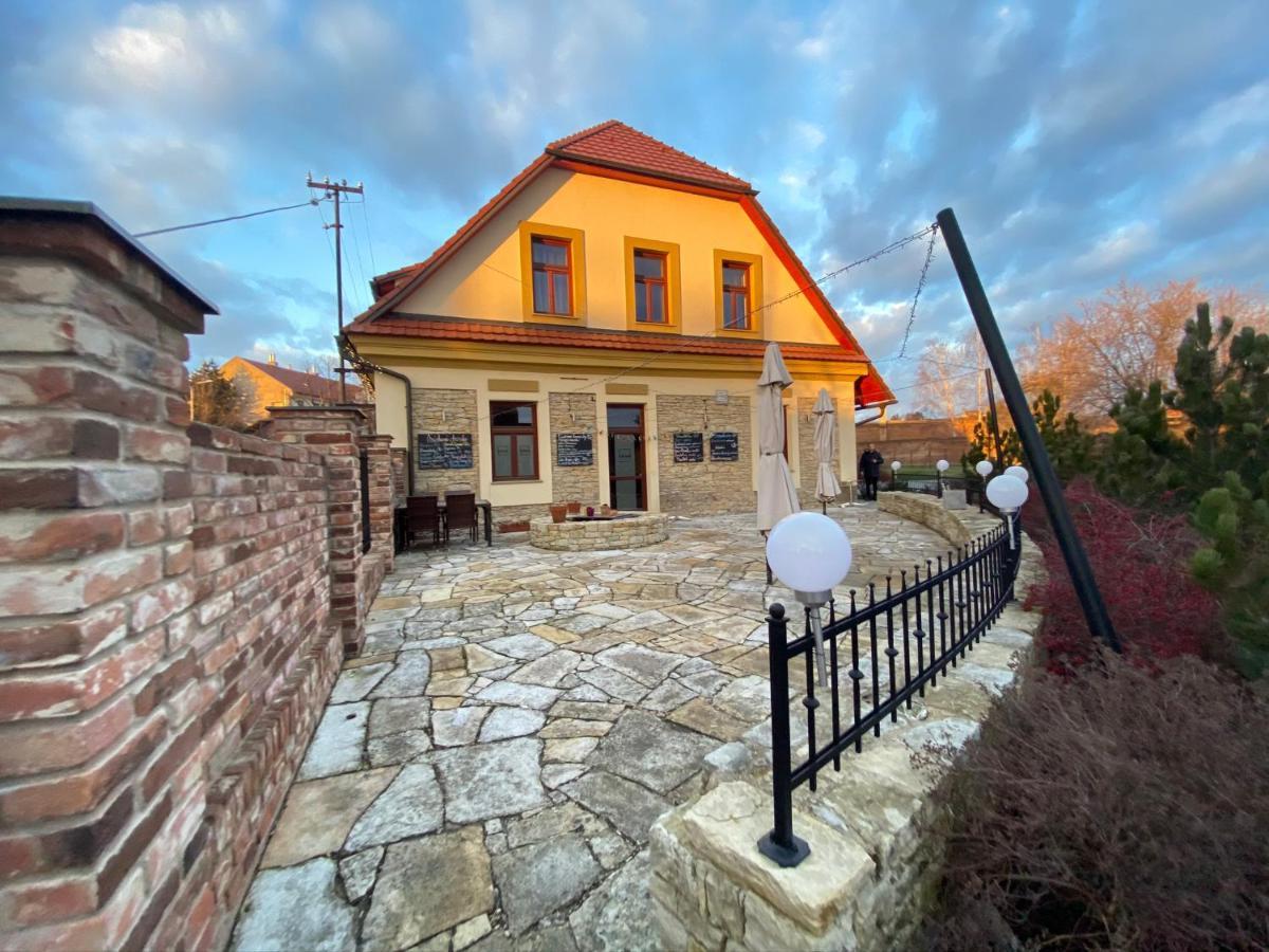 Penzion Lacasa Vysoké Mýto Exterior foto