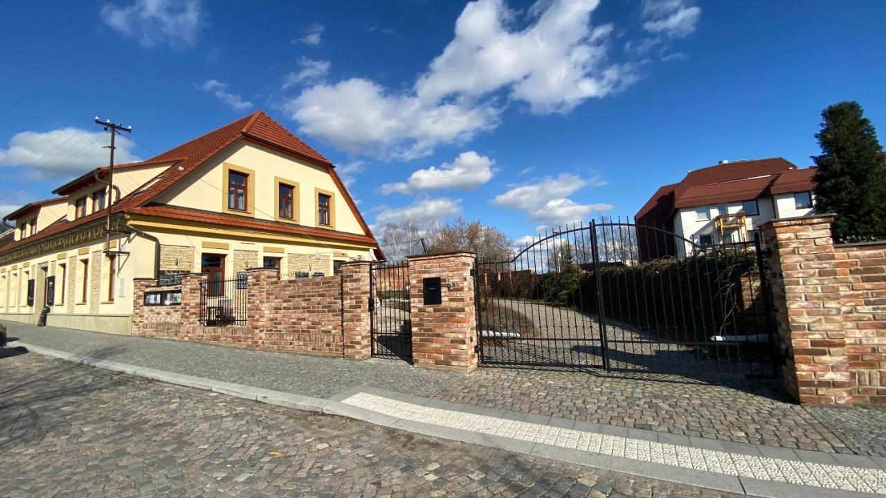 Penzion Lacasa Vysoké Mýto Exterior foto